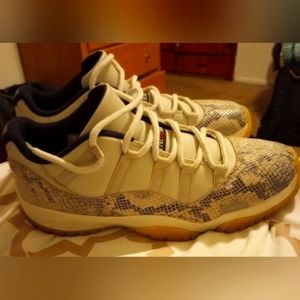 Jordan 11 snakeskin